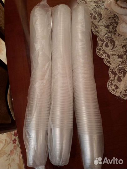 Пластиковые стаканы