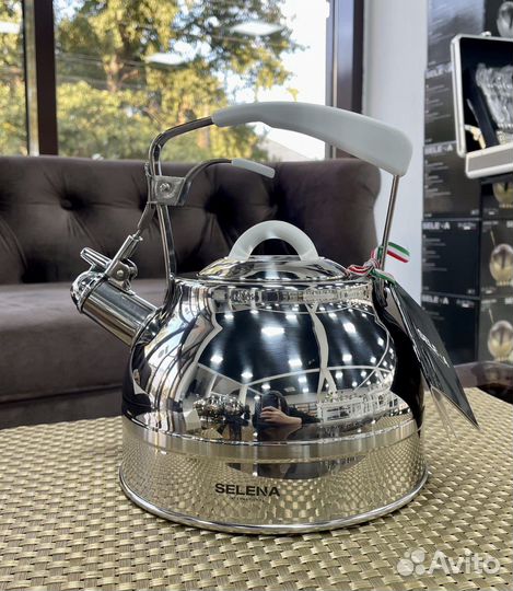 Чайник Selena