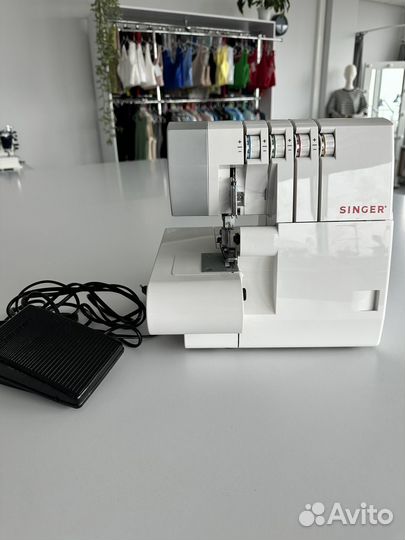 Бытовой оверлок