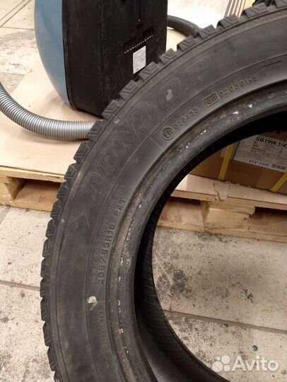 Dunlop SP Winter Ice 07 205/55 R16
