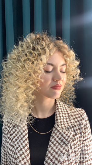 Афрокудри,голивудская волна,пляжные локоны