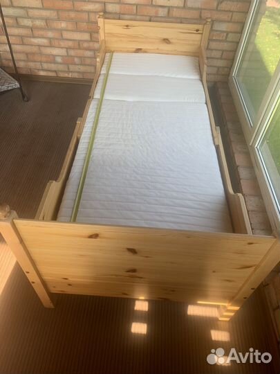 Детская кровать IKEA с матрасом