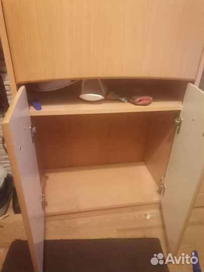 Обувница высокая