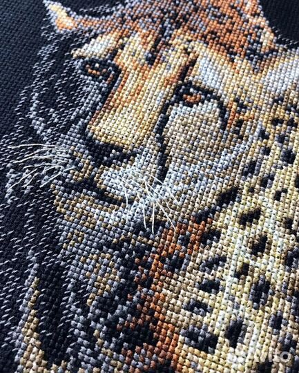 Картина вышитая крестом Гепард