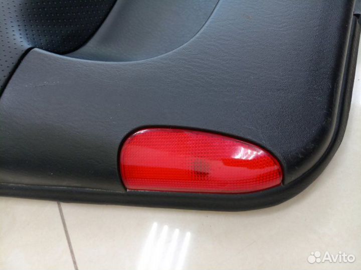 Обшивка двери передняя левая Hyundai Sonata EF