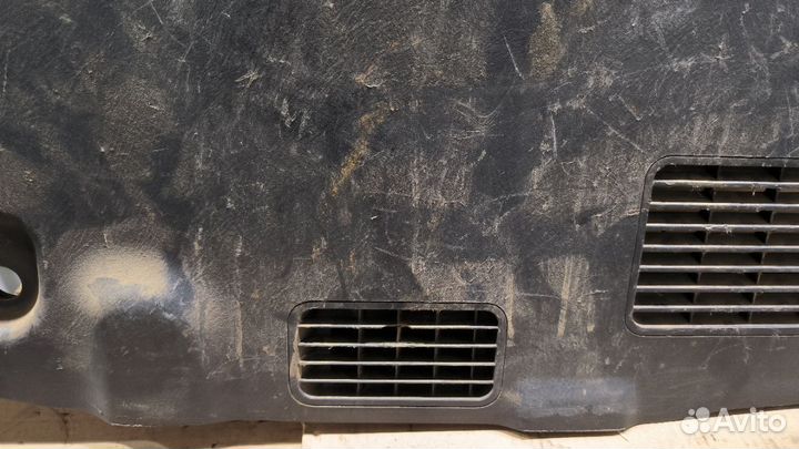 Обшивка багажника задняя правая Honda Stepwgn RF3