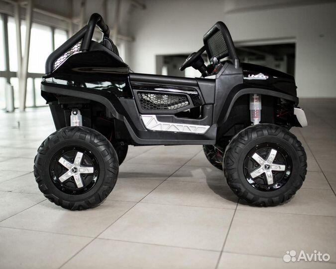 Детский электромобиль Mercedes Unimog (P555BP)