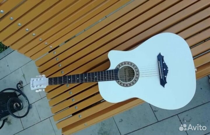 Гитара belucci новая