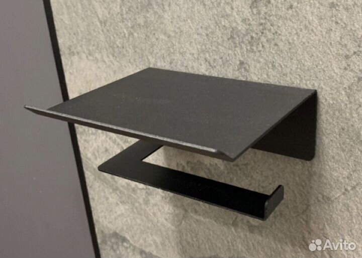 Держатель для туалетной бумаги с полочкой