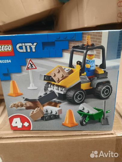 Lego конструктор автомобиль для дор. работ 60284