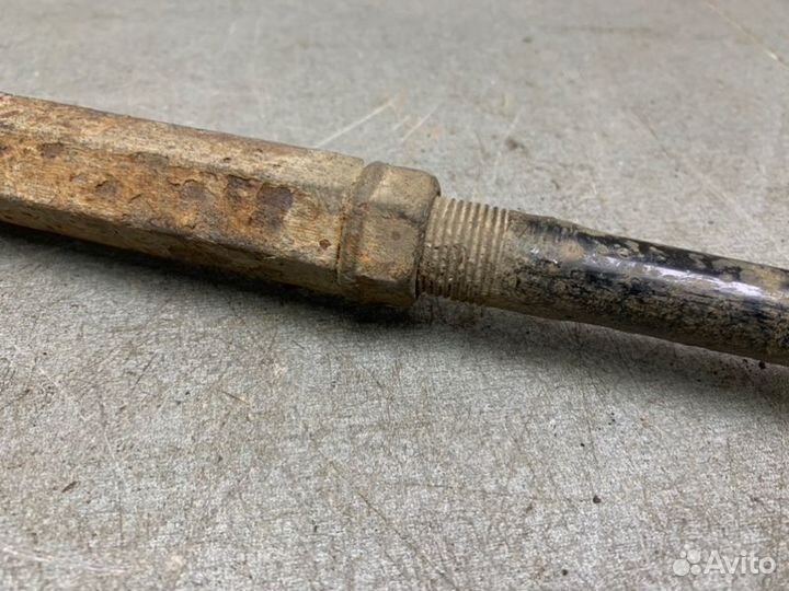 Рычаг задний Toyota Avensis T250 универсал 2.0 1AZ