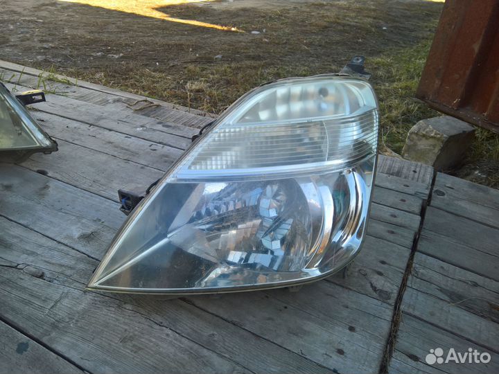 Фары ксенон honda stream rn1