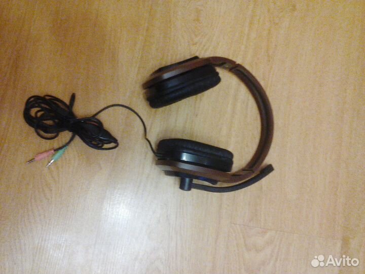 Игровые наушники 