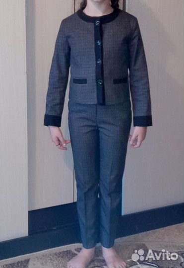 Школьная форма(4шт) +Рубашки