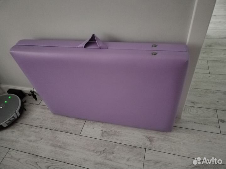 Кушетка для наращивания ресниц