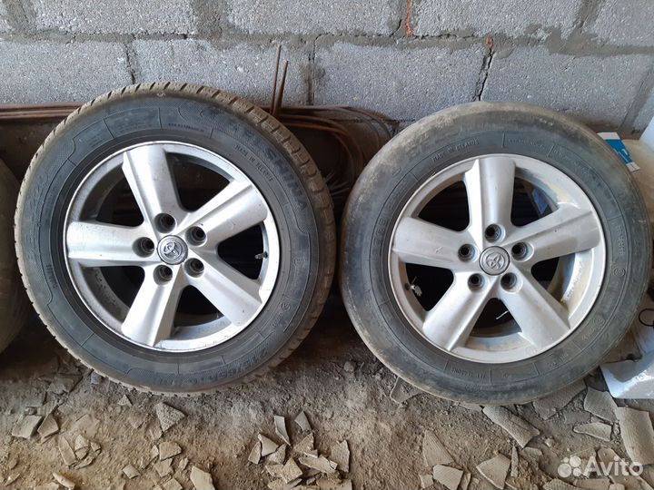 Диски литые на 16 тойота