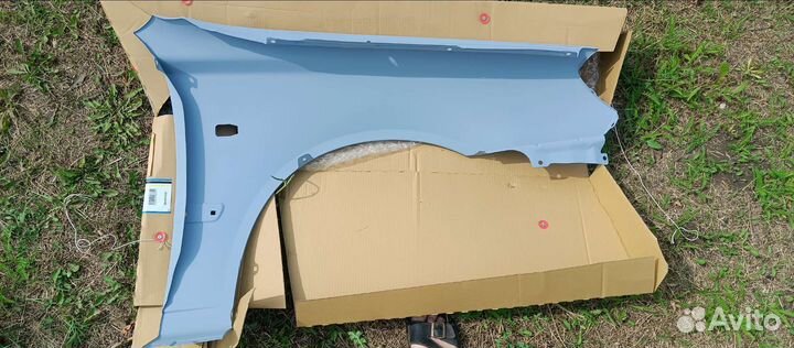 Крыло переднее левое на Hyundai Accent (не Tagas)