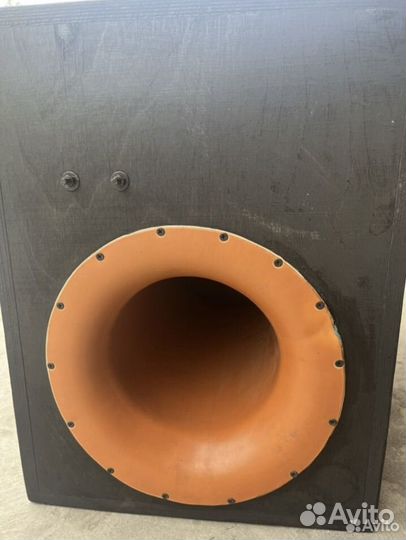 Продам сабвуфер machete sport 15