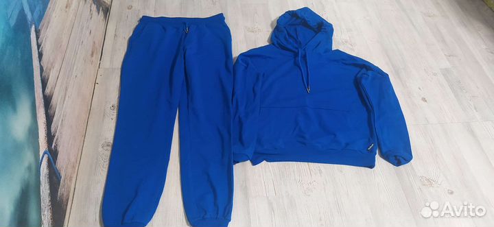 Спортивный костюм женский 48 50 новый
