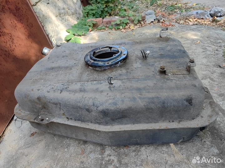 Бак топливный Сузуки Игнис 2008