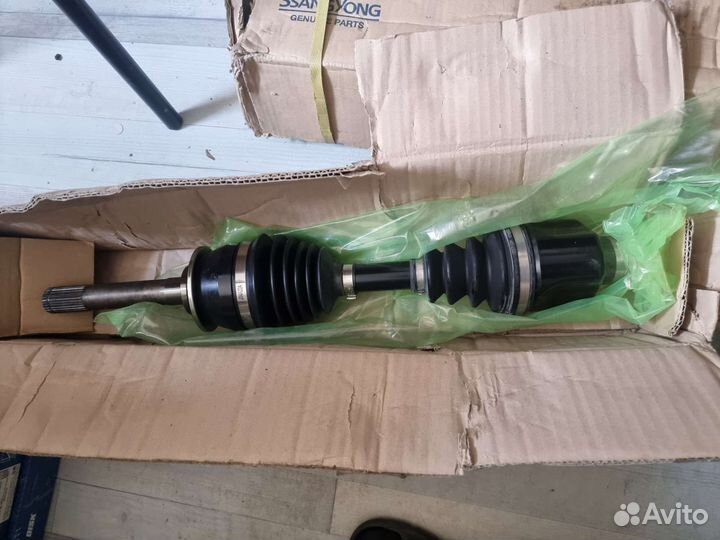 Привод перед левый SsangYong Rexton Y200 оригинал