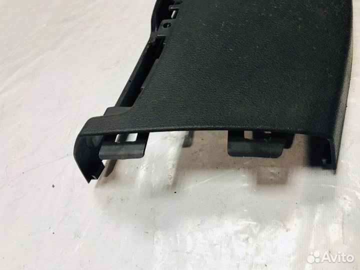 Обшивка центральной стойки правая Bmw X5 E70