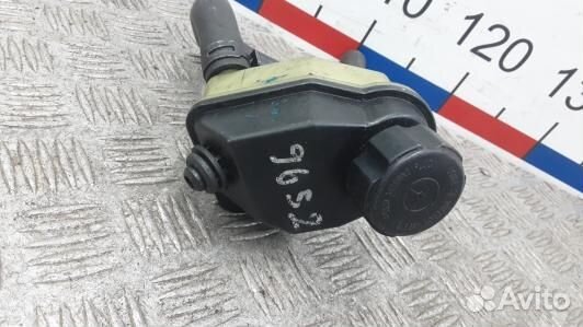 Бачок гу volvo V50 MW (96S02NO01)