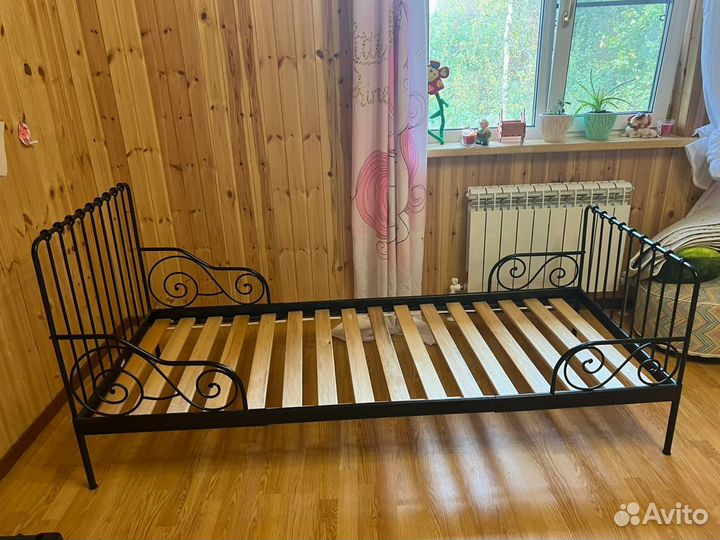 Детская кровать IKEA с матрасом