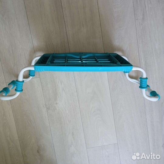 Сиденье на ванну