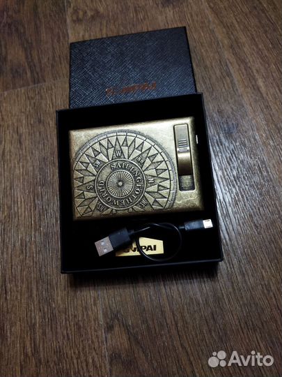 Портсигар с встроенной зажигалкой USB