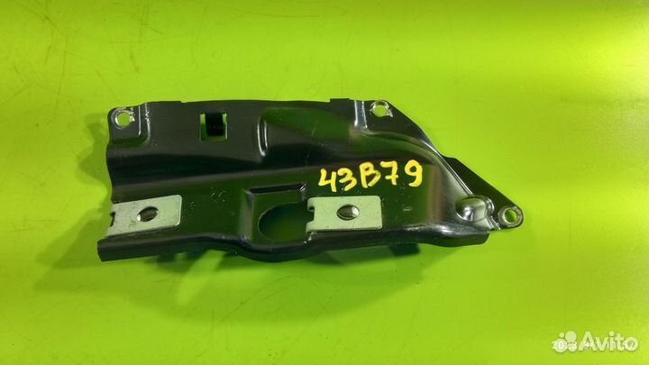 Кронштейн двери для Mercedes-Benz W211