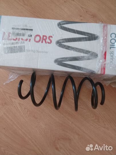 Продам пружину переднюю на фольксваген джетта 5