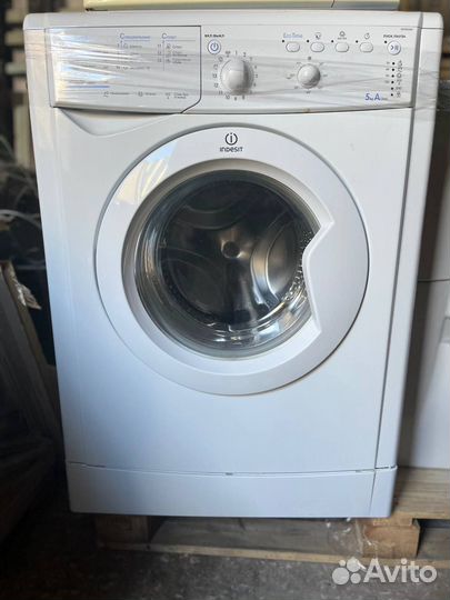 Стиральная машинка Indesit iwsb5085
