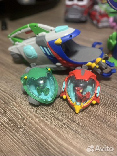 Герои в масках игрушки
