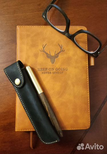 Ручка шариковая подарочная