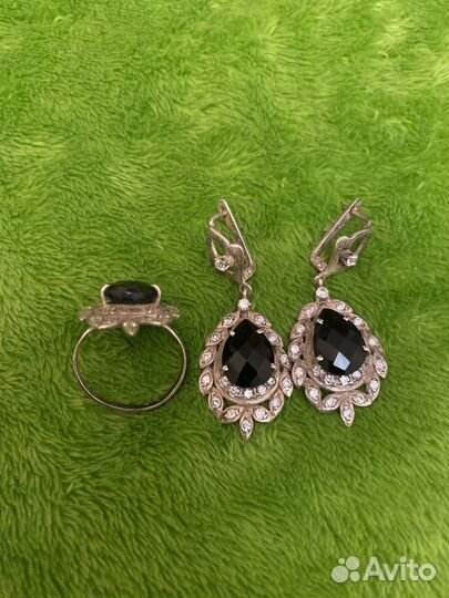 Снребряеный комплект