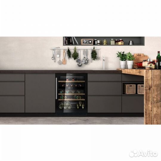 Винный шкаф neff KU9213HG0. В наличии