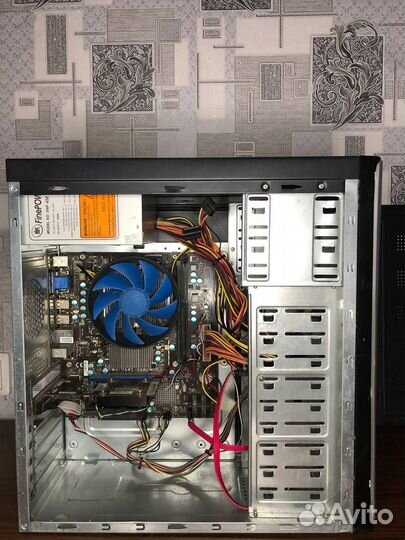 Компьютер в сборе /Athlon 3.4Ghz/8400GS 512MB/4 Gb