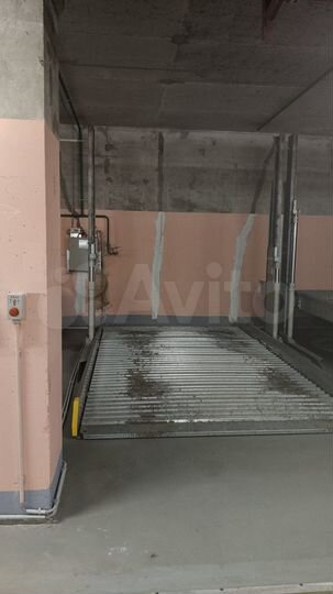 Машиноместо, 12 м²