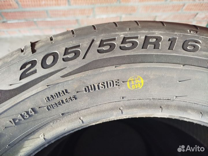 Viatti Strada 2 (V-134) 205/55 R16