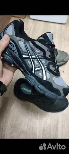 Кроссовки asics 8 пар