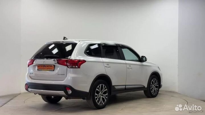 Mitsubishi Outlander 2.0 CVT, 2016, 115 472 км