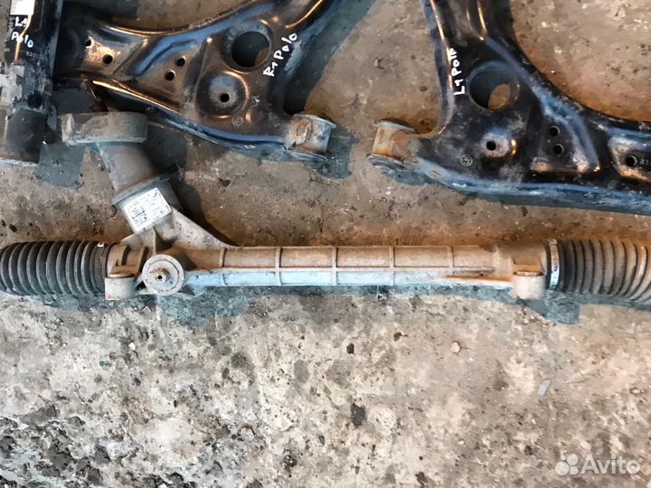 Рулевая рейка Volkswagen Polo