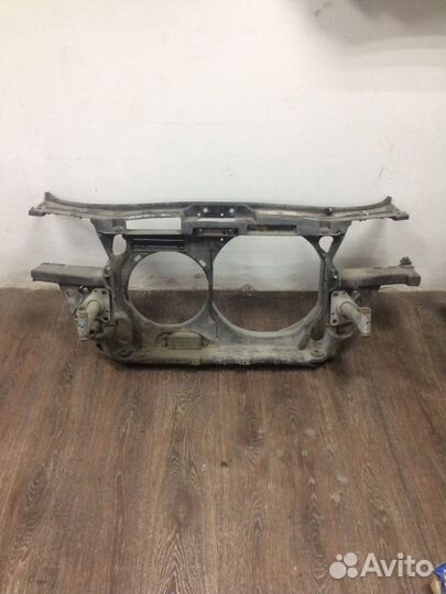 Рамка радиатора Audi A6 4B2