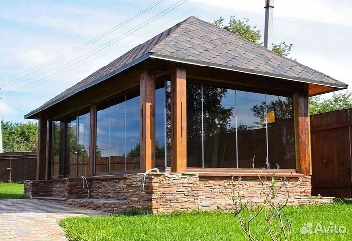 Безрамное раздвижное остекление