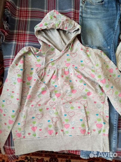 Продам одежду для девочки - подростка