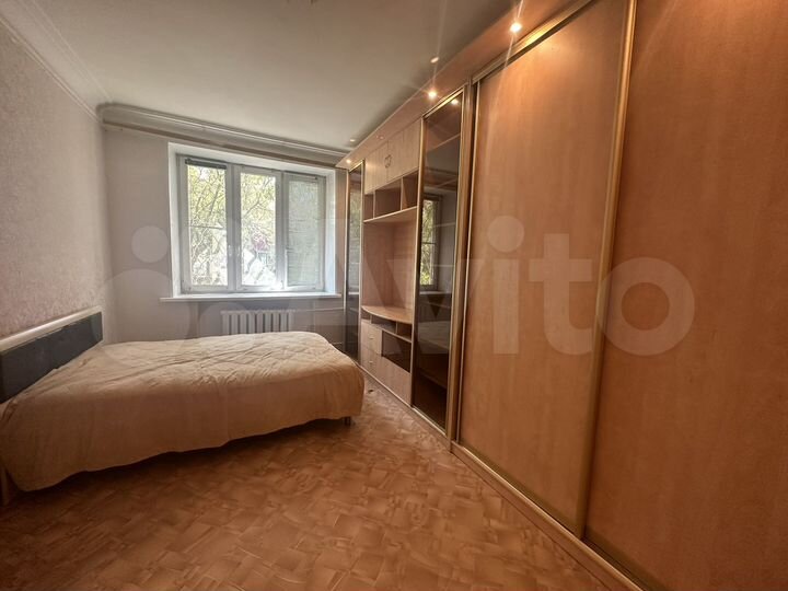 1-к. квартира, 35 м², 1/4 эт.