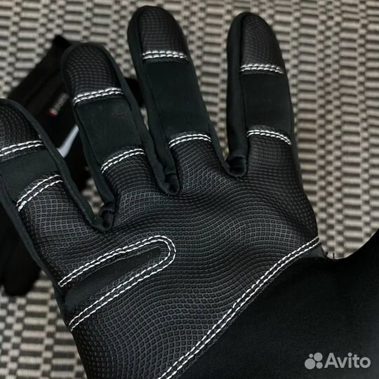 Перчатки Nike тёплые