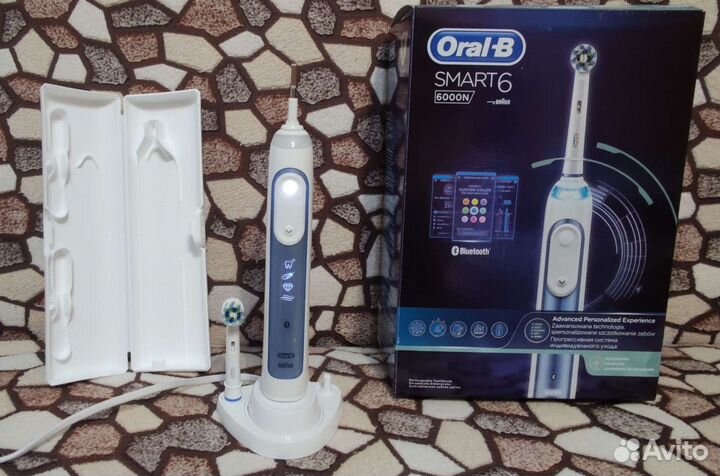 Зубная щетка Oral-B smart6 6000N