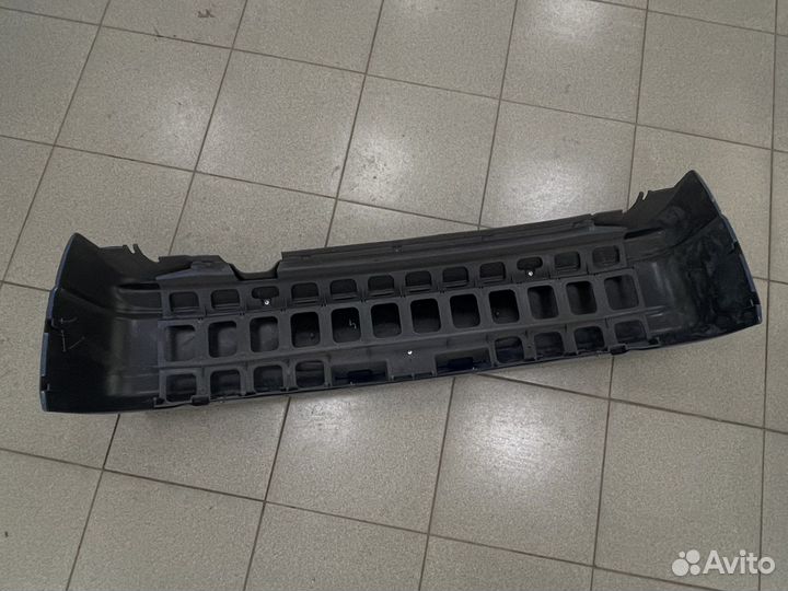 Бампер задний с усилителем 2112